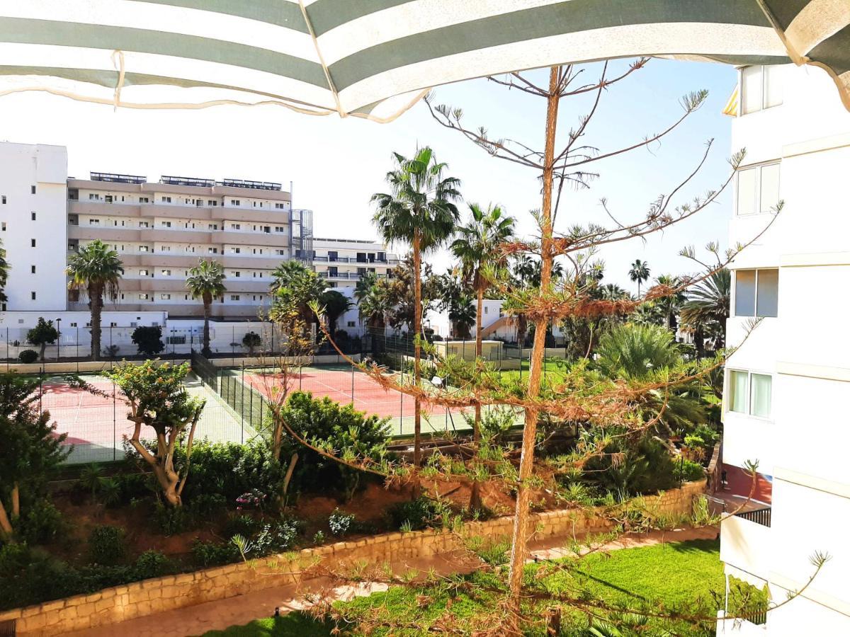 Centrally Located Apartment Close To The Ocean. أرونا المظهر الخارجي الصورة
